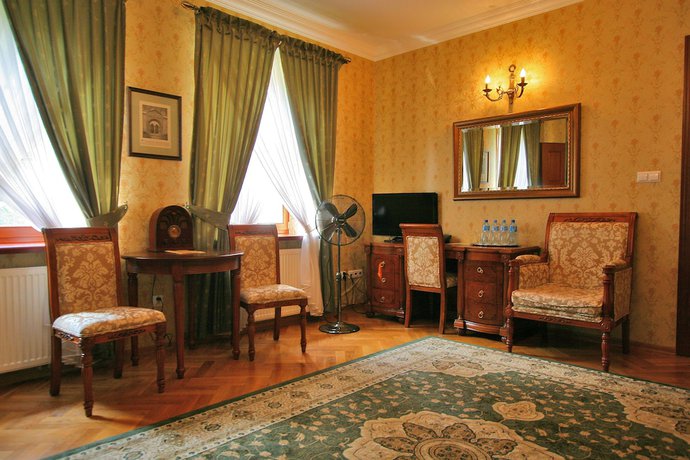 Imagen de la habitación del Hotel Sarmata. Foto 16