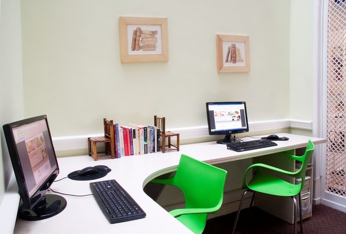 Imagen de los interiores del Hotel Sarmiento Suites. Foto 13