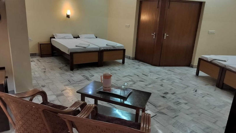 Imagen de la habitación del Hotel Sarnath Motel And Resort. Foto 8