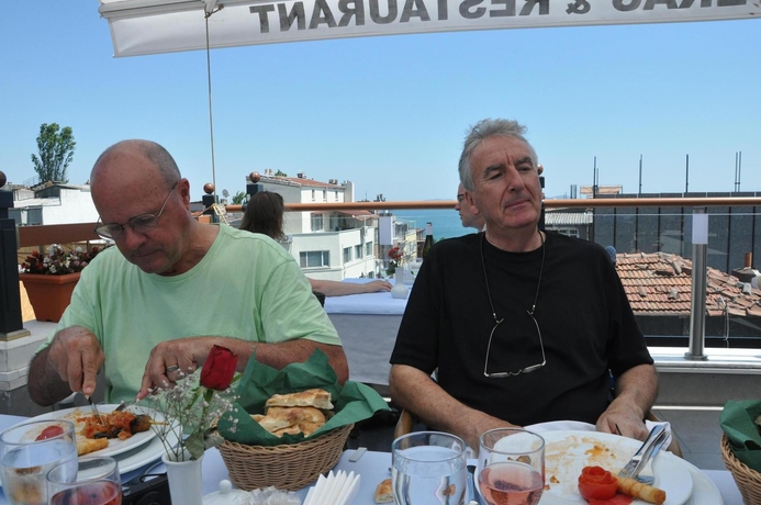 Imagen del bar/restaurante del Hotel Sarnic Premier - Special Class. Foto 3