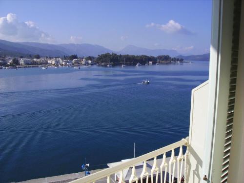 Imagen general del Hotel Saron, Poros. Foto 5