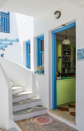 Imagen de los interiores del Hotel Saronis Agistri - Adults Only. Foto 18