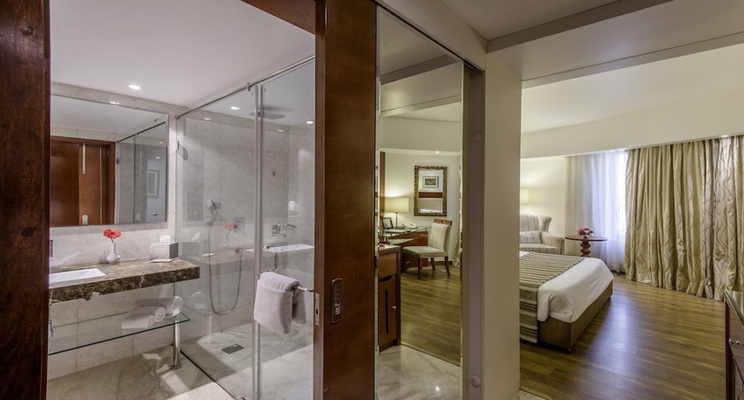 Imagen de la habitación del Hotel Sarovar Portico Jaipur. Foto 6