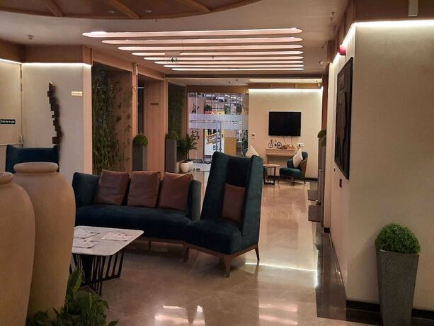 Imagen general del Hotel Sarovar Portico Morbi. Foto 5