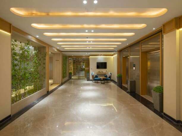 Imagen general del Hotel Sarovar Portico Morbi. Foto 7