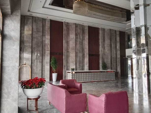 Imagen de los interiores del Hotel Sarovar Portico Sonipat. Foto 19
