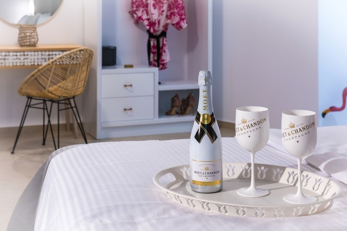 Imagen de la habitación del Hotel Sarpidon Apartments. Foto 19