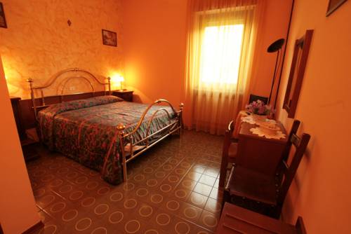 Imagen de la habitación del Hotel Sarre. Foto 14