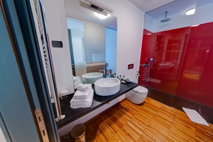 Imagen de la habitación del Hotel Sarroglia. Foto 8