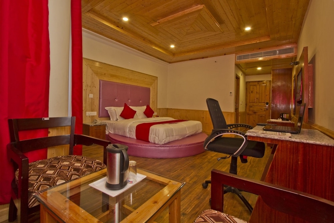 Imagen de la habitación del Hotel Sarthak Regency. Foto 7