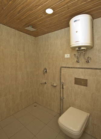 Imagen de la habitación del Hotel Sarthak Regency. Foto 17