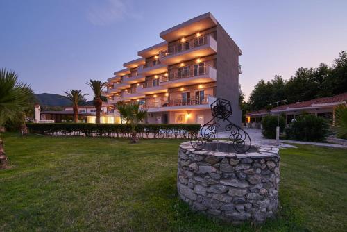 Imagen general del Hotel Sarti Beach. Foto 7