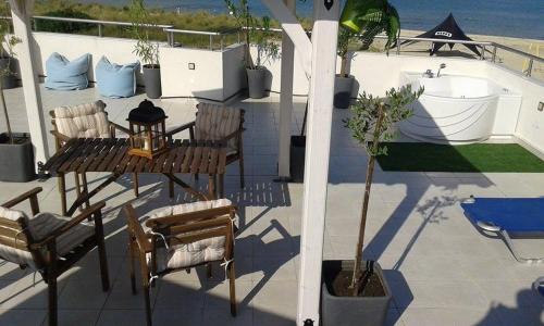 Imagen de la habitación del Hotel Sarti Beach. Foto 9