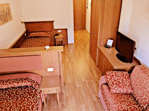 Imagen de la habitación del Hotel Sartori's. Foto 9