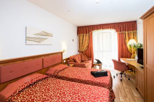 Imagen de la habitación del Hotel Sartori's. Foto 10