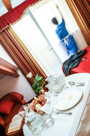 Imagen de la habitación del Hotel Sartori's. Foto 11