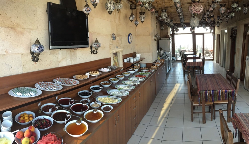 Imagen del bar/restaurante del Hotel Saruhan. Foto 2