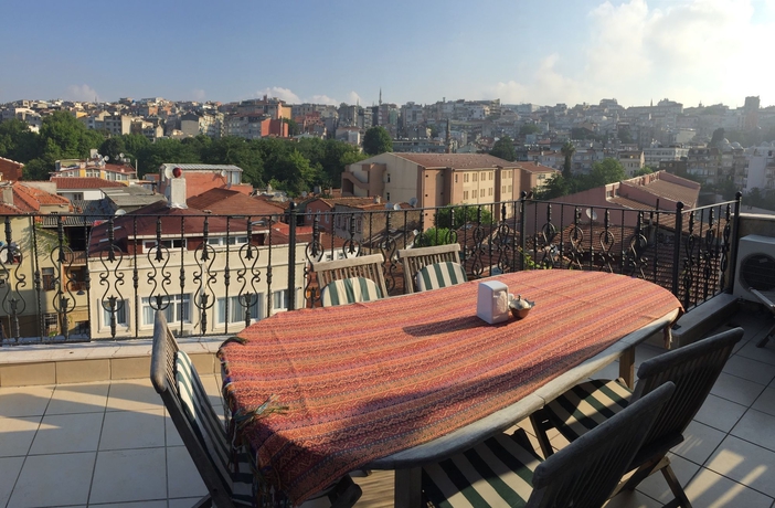 Imagen del bar/restaurante del Hotel Saruhan. Foto 3