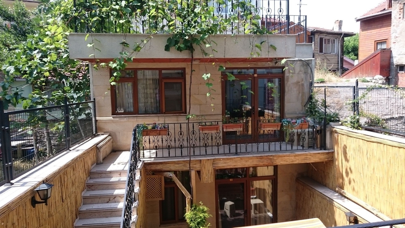 Imagen de la habitación del Hotel Saruhan. Foto 6