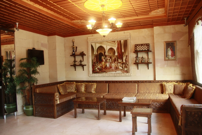 Imagen de los interiores del Hotel Saruhan. Foto 16