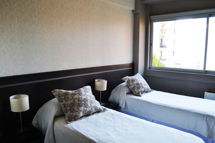 Imagen de la habitación del Hotel Sarum Design. Foto 8