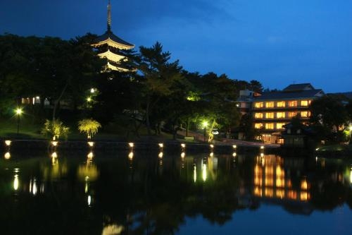 Imagen general del Hotel Sarusawaike Yoshidaya. Foto 2