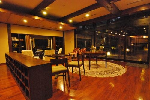 Imagen general del Hotel Sarusawaike Yoshidaya. Foto 5