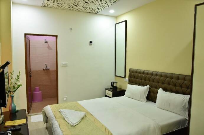 Imagen general del Hotel Sarweshwary. Foto 10
