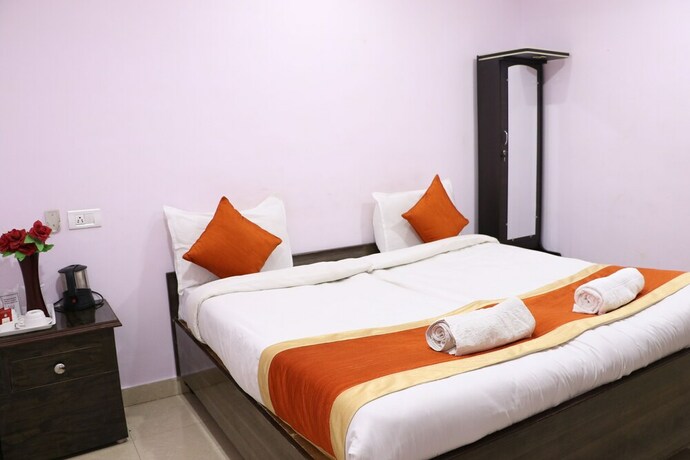 Imagen de la habitación del Hotel Sarweshwary. Foto 21