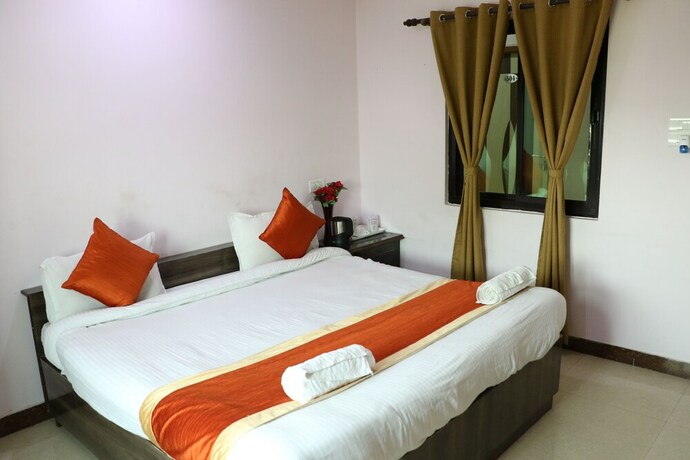 Imagen de la habitación del Hotel Sarweshwary. Foto 29