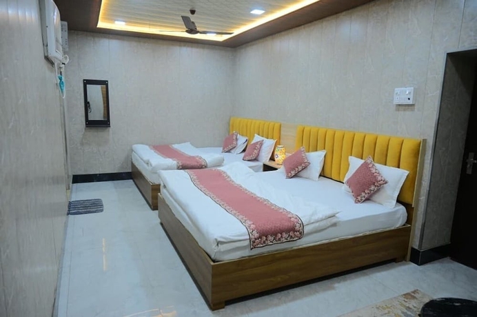 Imagen de la habitación del Hotel Saryu River View- Kanchan Bhawan. Foto 8