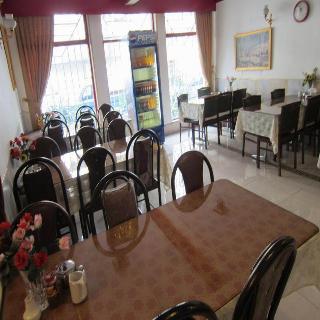 Imagen del bar/restaurante del Hotel Sasan Tehran. Foto 3