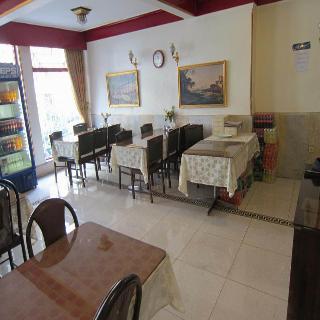 Imagen del bar/restaurante del Hotel Sasan Tehran. Foto 4