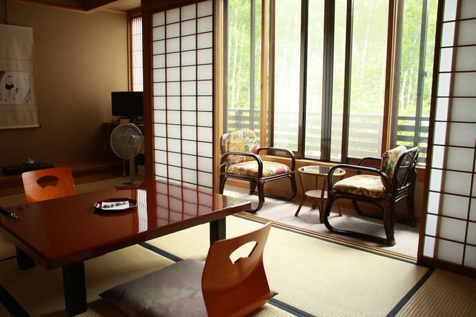 Imagen de la habitación del Hotel Sasaya. Foto 14