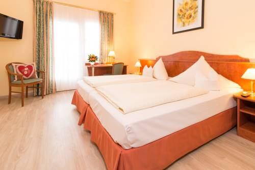Imagen de la habitación del Hotel Sascha's Kachelofen. Foto 6