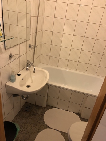 Imagen de la habitación del Hotel Sashalom. Foto 5