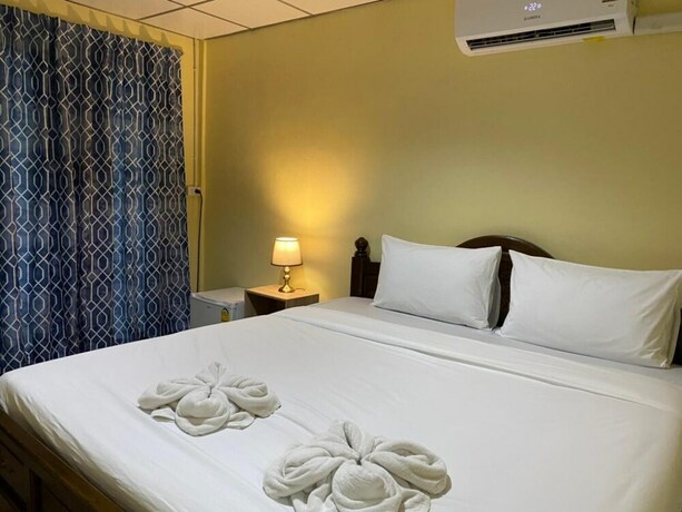 Imagen de la habitación del Hotel Sasi Nonthaburi. Foto 23