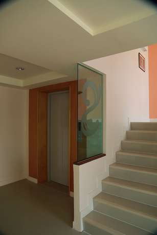 Imagen de los exteriores del Hotel Sasi Place. Foto 9
