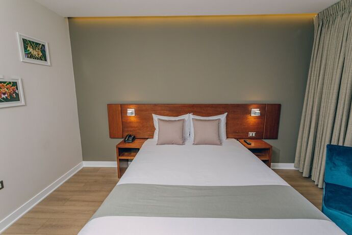 Imagen de la habitación del Hotel Saska Boutique. Foto 11