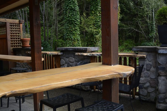 Imagen del bar/restaurante del Hotel Sasquatch Inn. Foto 5