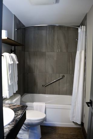 Imagen de la habitación del Hotel Sasquatch Inn. Foto 15