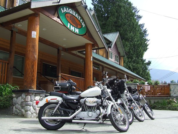 Imagen general del Hotel Sasquatch Inn. Foto 4