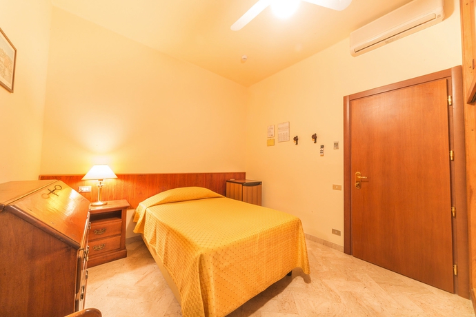 Imagen de la habitación del Hotel Sasso Residence. Foto 8