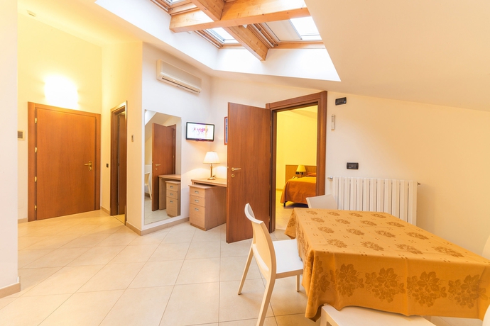 Imagen de los interiores del Hotel Sasso Residence. Foto 15