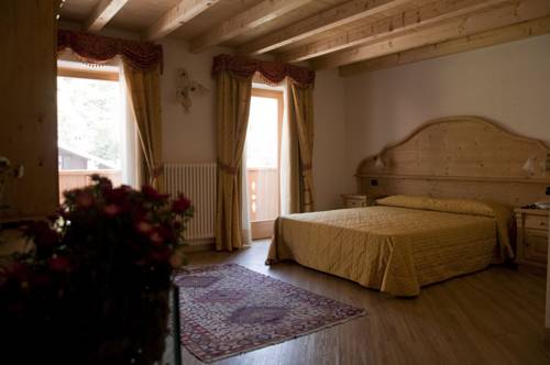 Imagen de la habitación del Hotel Sasso Rosso. Foto 8