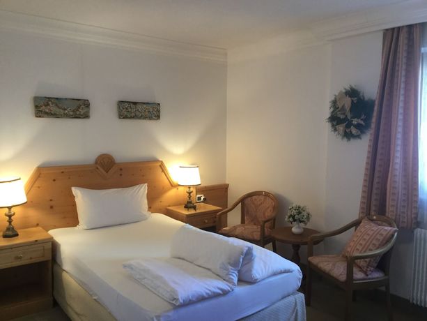 Imagen de la habitación del Hotel Sassongher. Foto 4