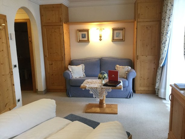 Imagen de la habitación del Hotel Sassongher. Foto 12