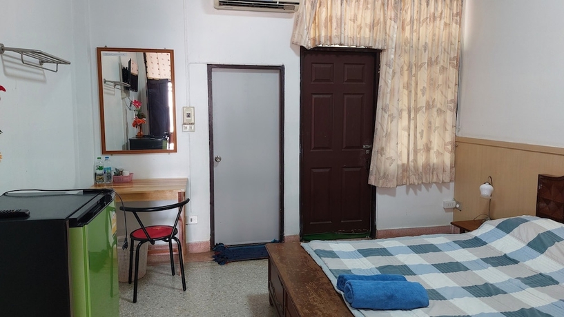 Imagen de la habitación del Hotel Sataya Apartment. Foto 6