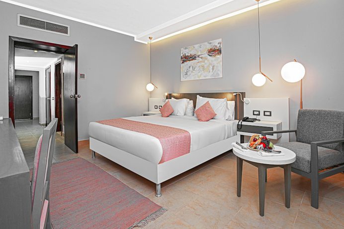 Imagen de la habitación del Hotel Sataya Resort Marsa Alam. Foto 3