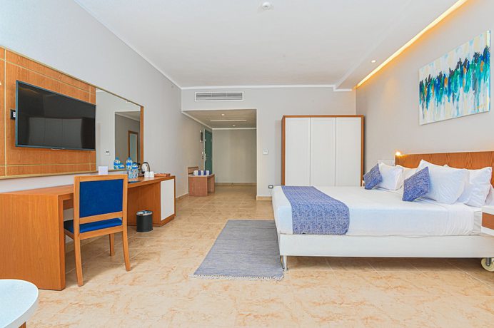 Imagen de la habitación del Hotel Sataya Resort Marsa Alam. Foto 4